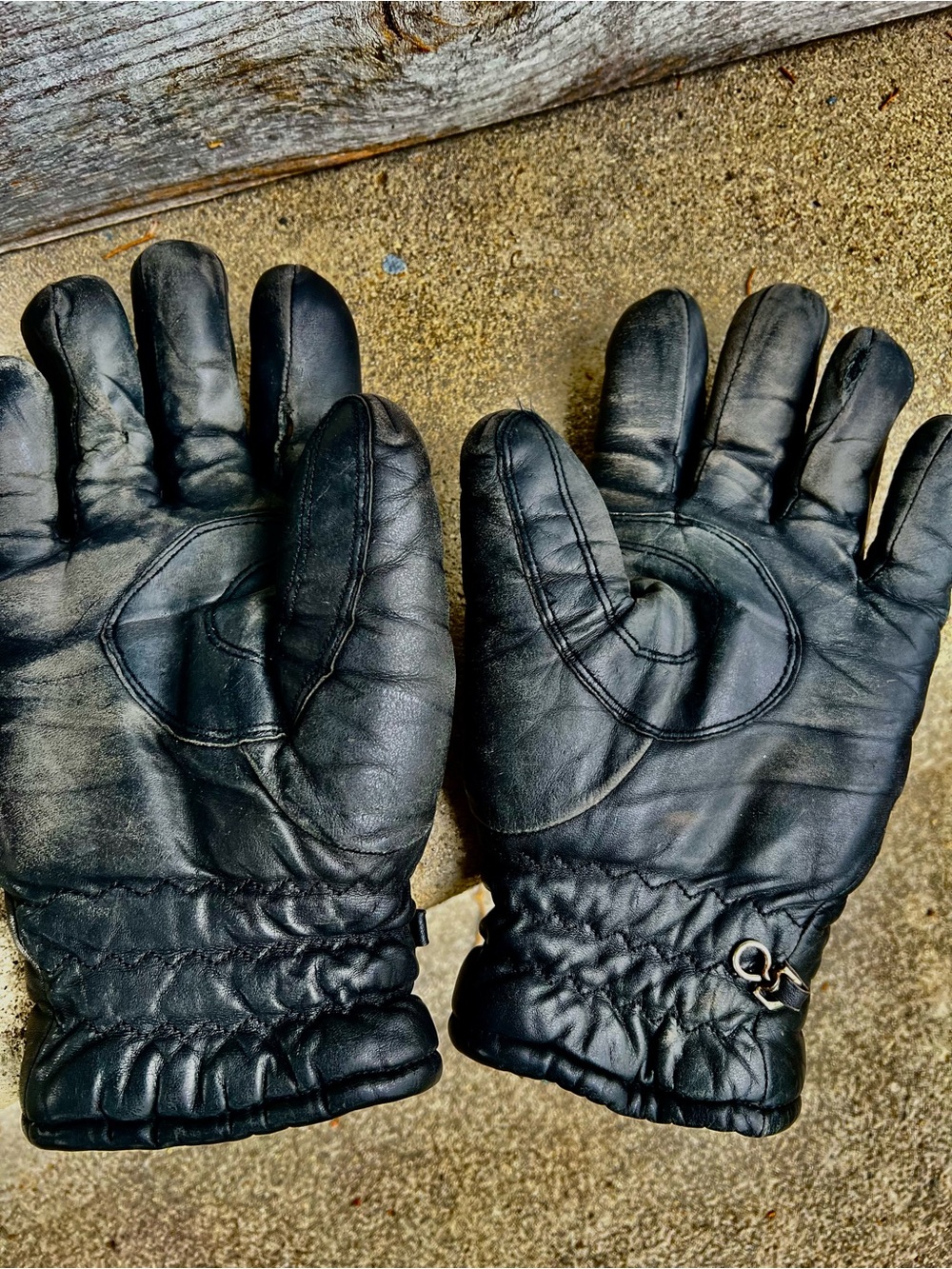 Men’s S vintage Conroy 70’s 80’s leather ski gloves made in Japan black zippers
